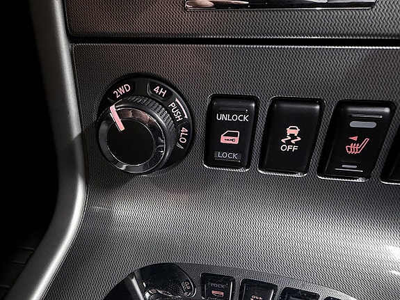 Nissan Navara 21 of 30