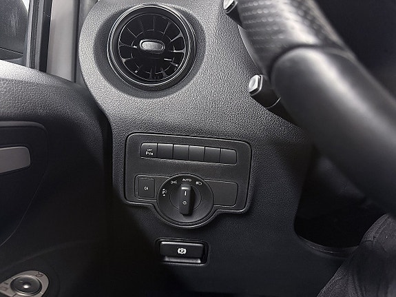 Mercedes-Benz Vito 119 11 of 30