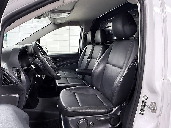 Mercedes-Benz Vito 119 24 of 30
