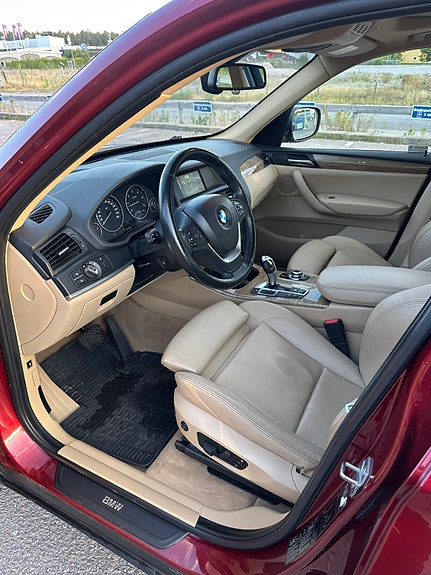 BMW X3 3 of 9
