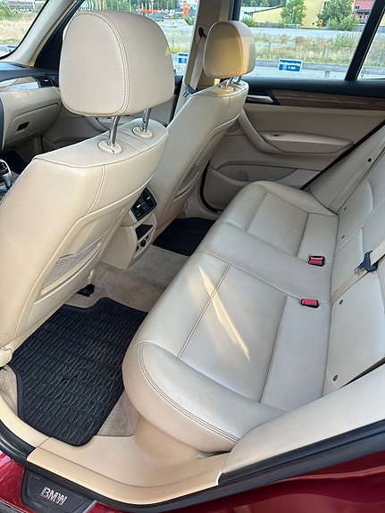 BMW X3 4 of 9