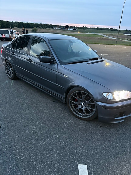 BMW 318i 6 of 6