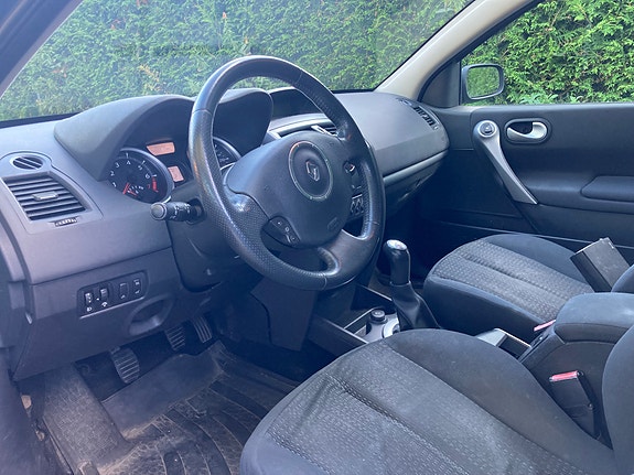 Renault Megane II 3 of 4