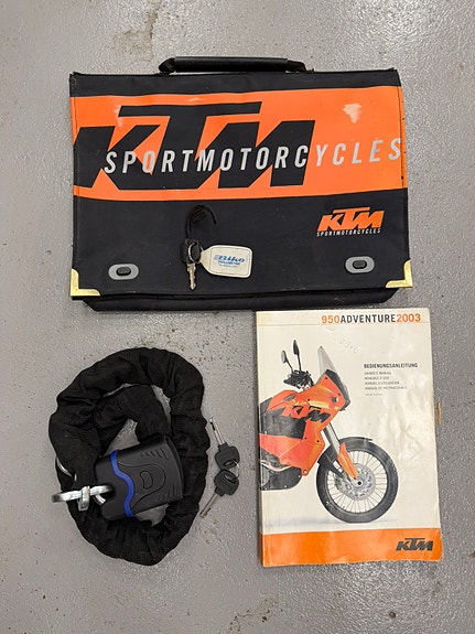 KTM 950 Adventure 6 of 6