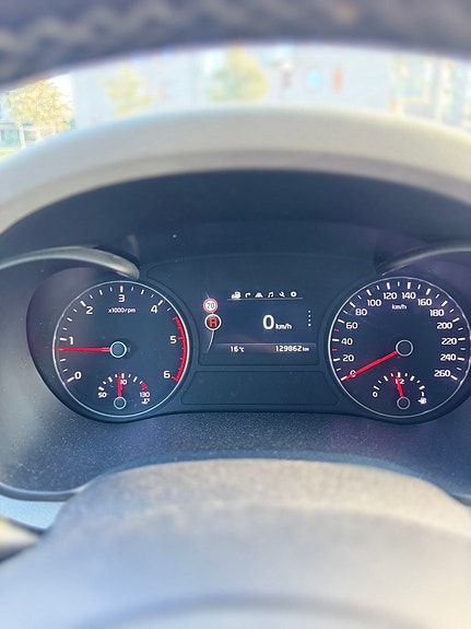 Kia Optima 9 of 12