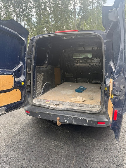 Ford Transit Connect 6 of 7