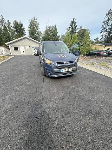 Ford Transit Connect 2 of 7