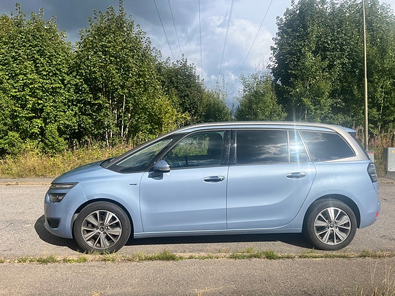 Citroen Grand C4 Picasso 2 of 18