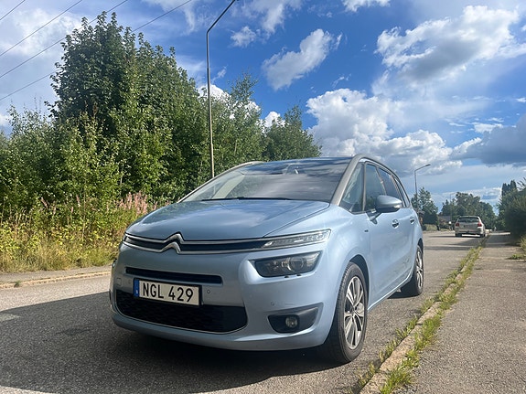 Citroen Grand C4 Picasso 3 of 18
