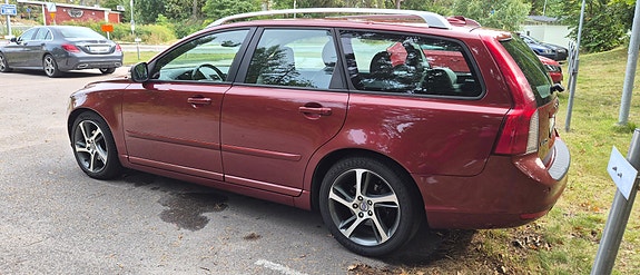 Volvo V50 3 of 10
