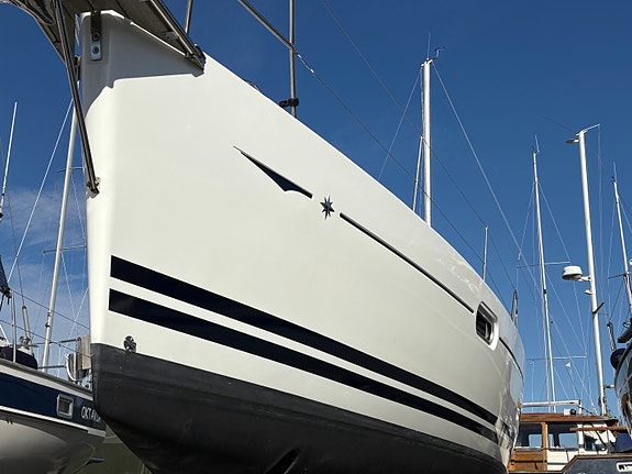 Nu höstpris inkl vinterförvaring - Välvårdad Jeanneau Sun Odyssey 36i till salu 8 of 9