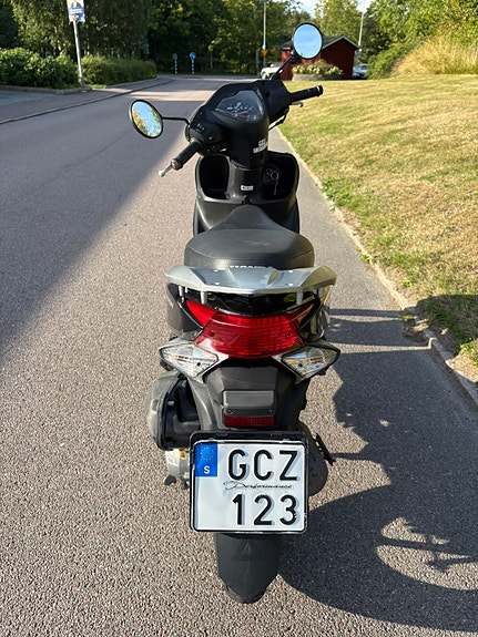 Honda NSC50 Vision 10 of 12