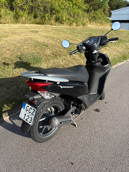 Honda NSC50 Vision 4 of 12
