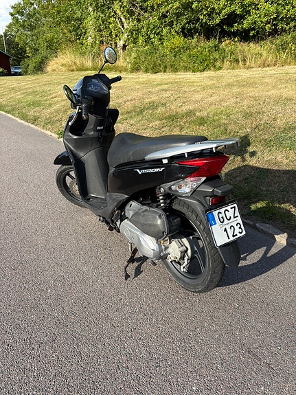 Honda NSC50 Vision 2 of 12