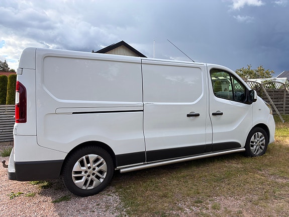 Renault Trafic 3 of 10