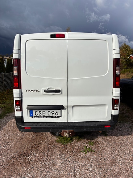 Renault Trafic 6 of 10