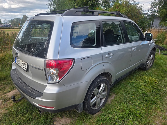 Subaru Forester 3 of 3