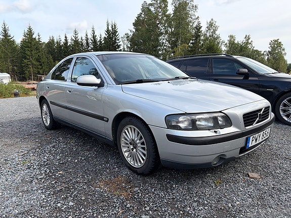 Volvo S60 3 of 10