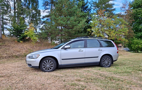 Volvo V50 4 of 12