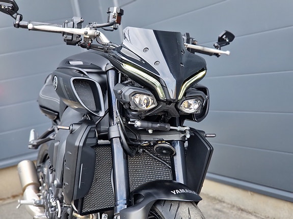Yamaha MT-10 Endast 875Mil Leo Vince Nyservad 6 of 7