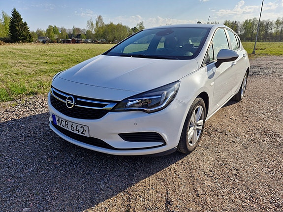 Opel Astra 2 of 6