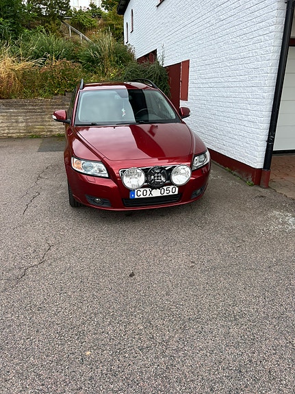 Volvo V50 2 of 7