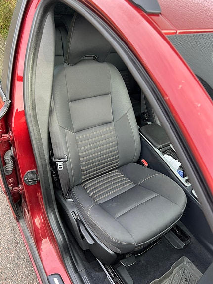 Volvo V50 3 of 7