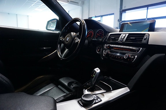BMW 320d 17 of 18