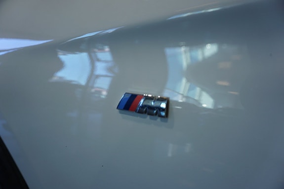 BMW 320d 9 of 18