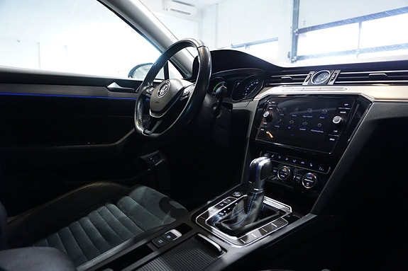 Volkswagen Passat 20 of 21