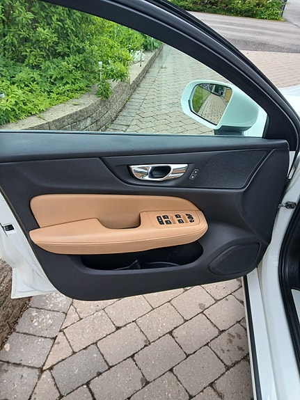 Volvo V60 9 of 9