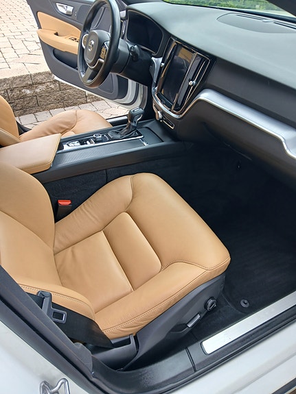 Volvo V60 7 of 9