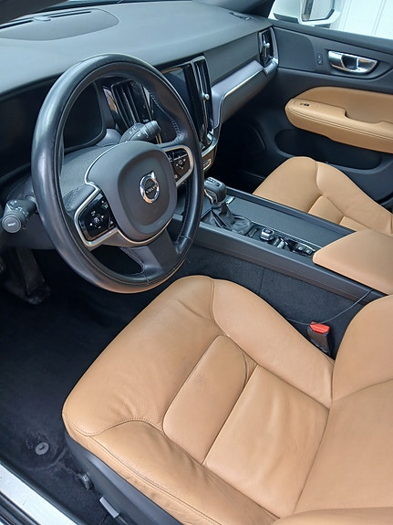 Volvo V60 6 of 9