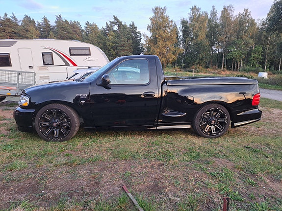 Ford F-150 8 of 9