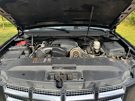Cadillac Escalade 18 of 30
