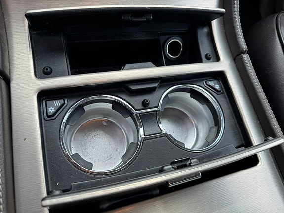 Cadillac Escalade 12 of 30