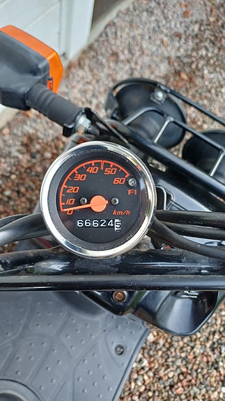 Honda Zoomer EFI 3 of 4