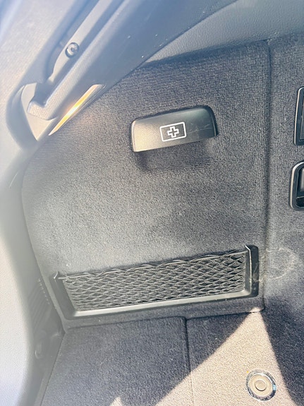 BMW 320i 17 of 22