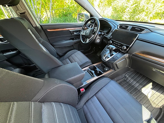 Honda CR-V 2 of 7