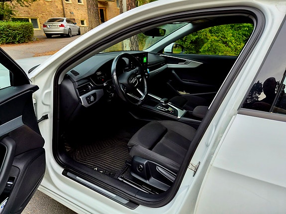Audi A4 7 of 9