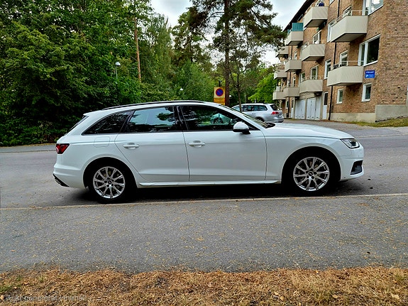 Audi A4 2 of 9