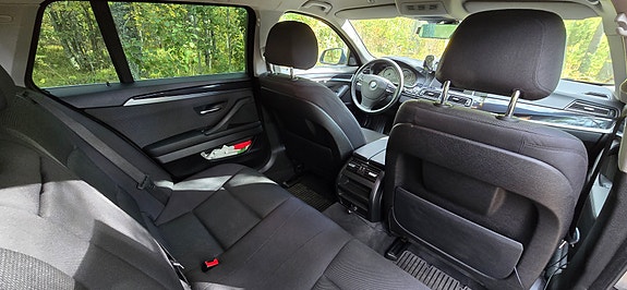 BMW 520d 10 of 30