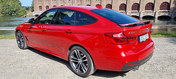 BMW 320d 4 of 7