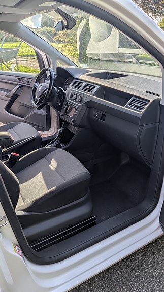 Volkswagen Caddy Maxi 4 of 8