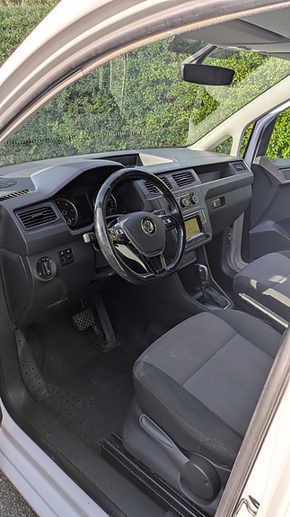Volkswagen Caddy Maxi 3 of 8