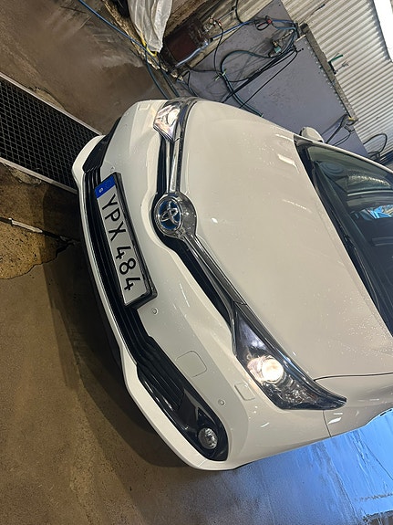 Toyota Auris 6 of 6