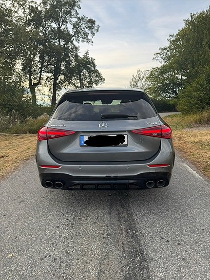 Mercedes-Benz C43 4 of 26