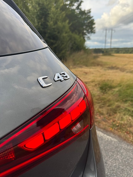 Mercedes-Benz C43 8 of 26