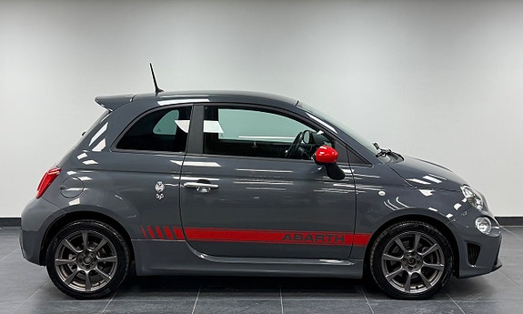 Abarth 595 3 of 14