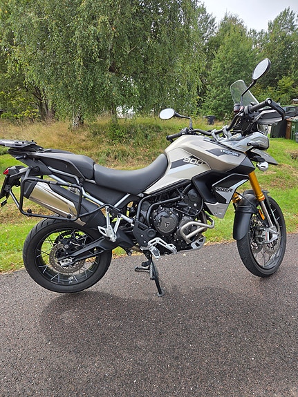 Triumph Tiger 900 Rally Pro 2 of 5
